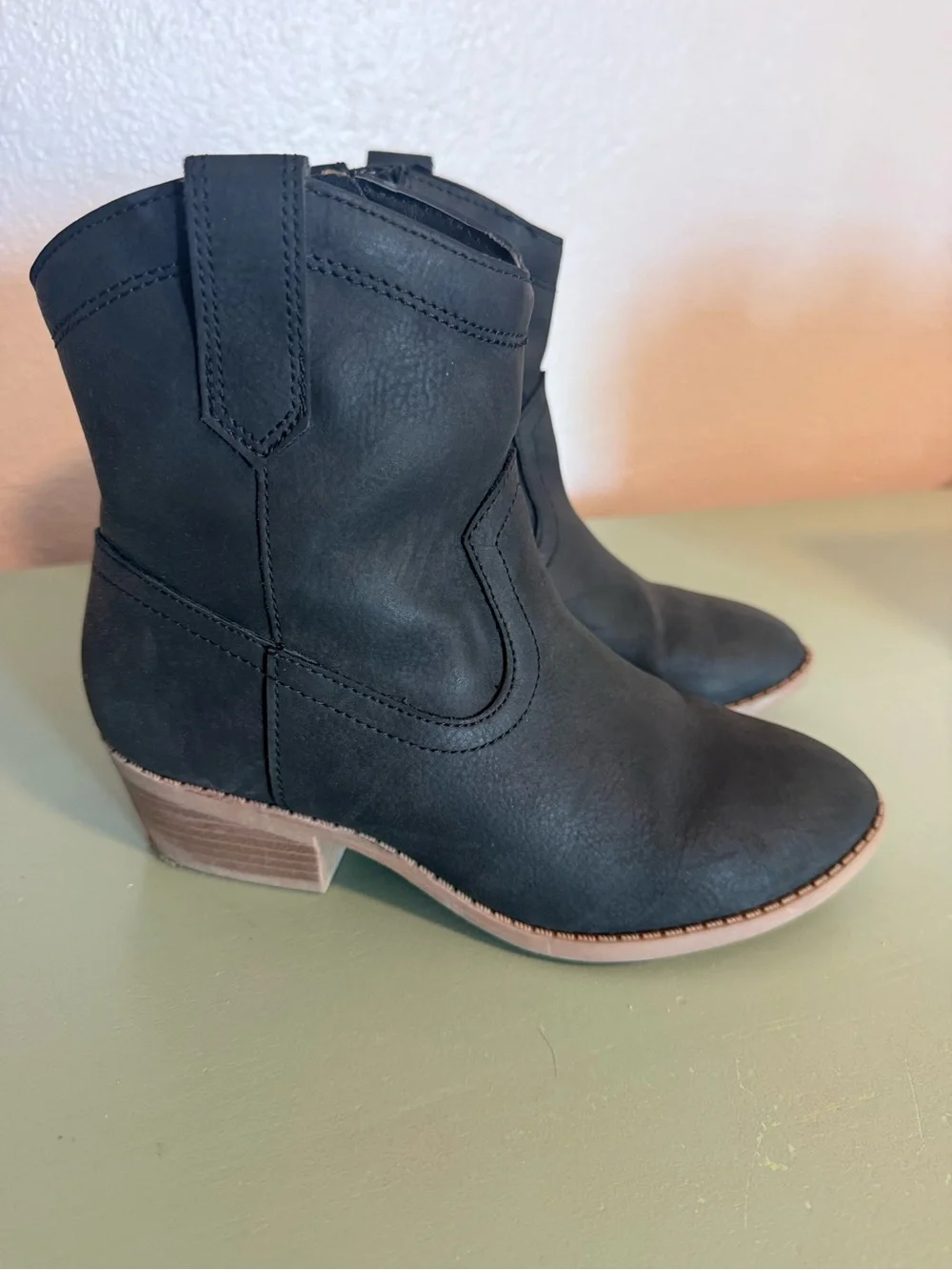 Old Navy Black Kids Western Ankle Boots